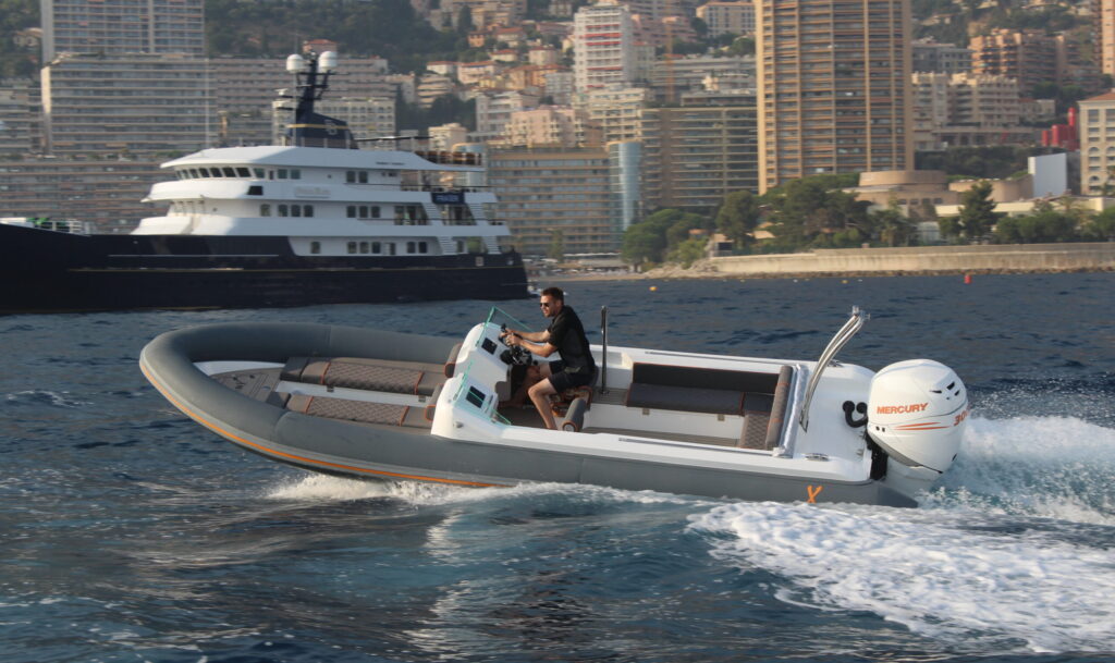 RIB-X Phaeton 760