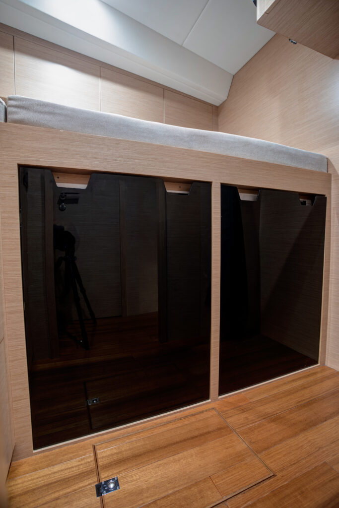 Hylas H57 Workshop Cabin