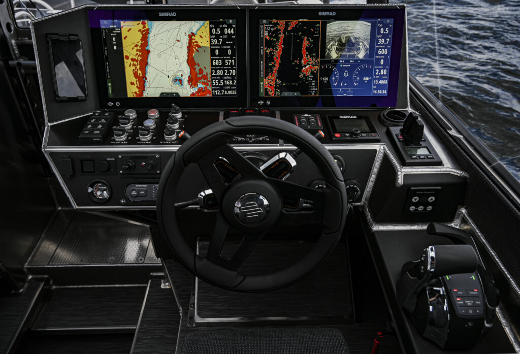 Viggo C10 Offshore Interior navigation