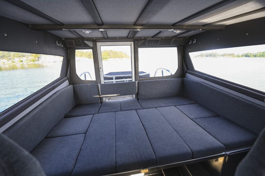 Viggo C10 Offshore Interior bed