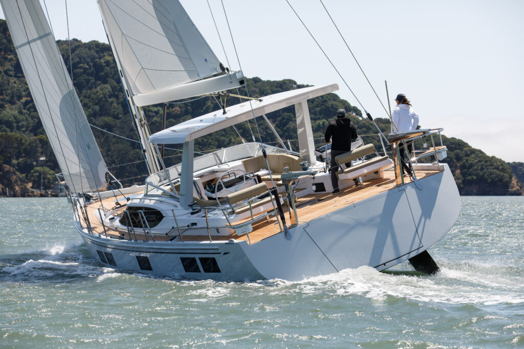 Luxury bluewater cruising yacht | Hylas H57