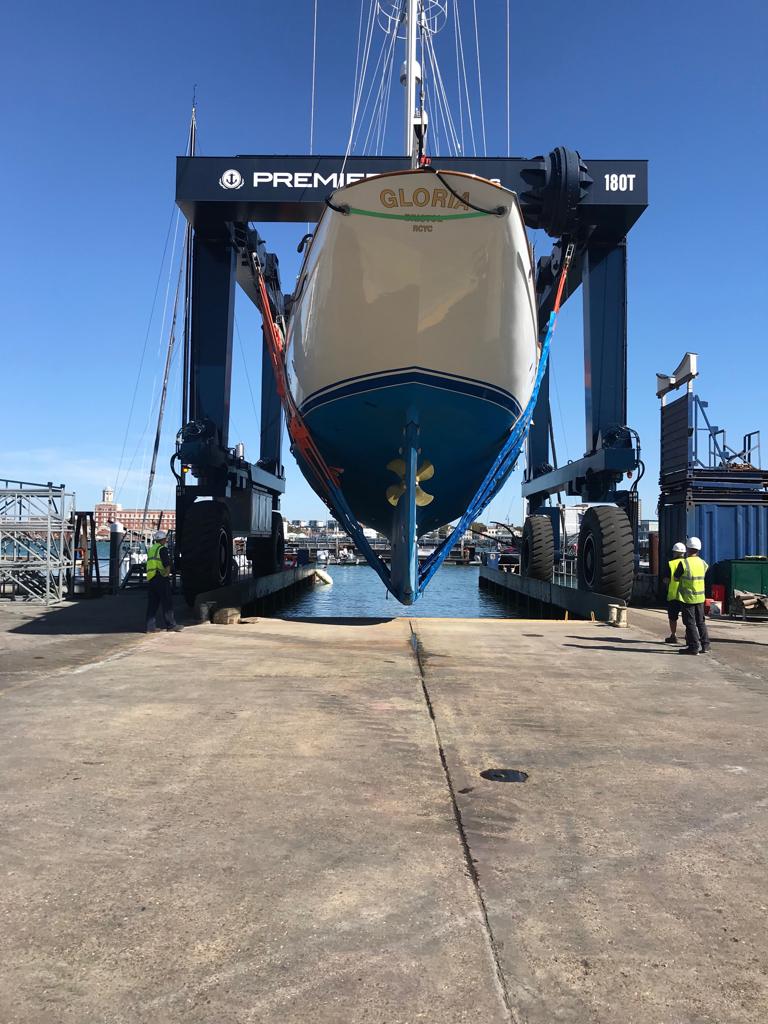 SY Gloria Haul out - Vortec Marine